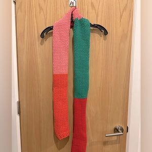 Tory Sport hand knit color black scarf